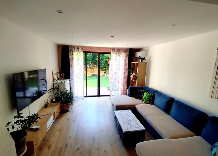 Apartment F4 Avec Jardin A Deux Pas De La *