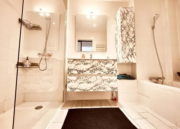 Apartment F4 Avec Jardin A Deux Pas De La *